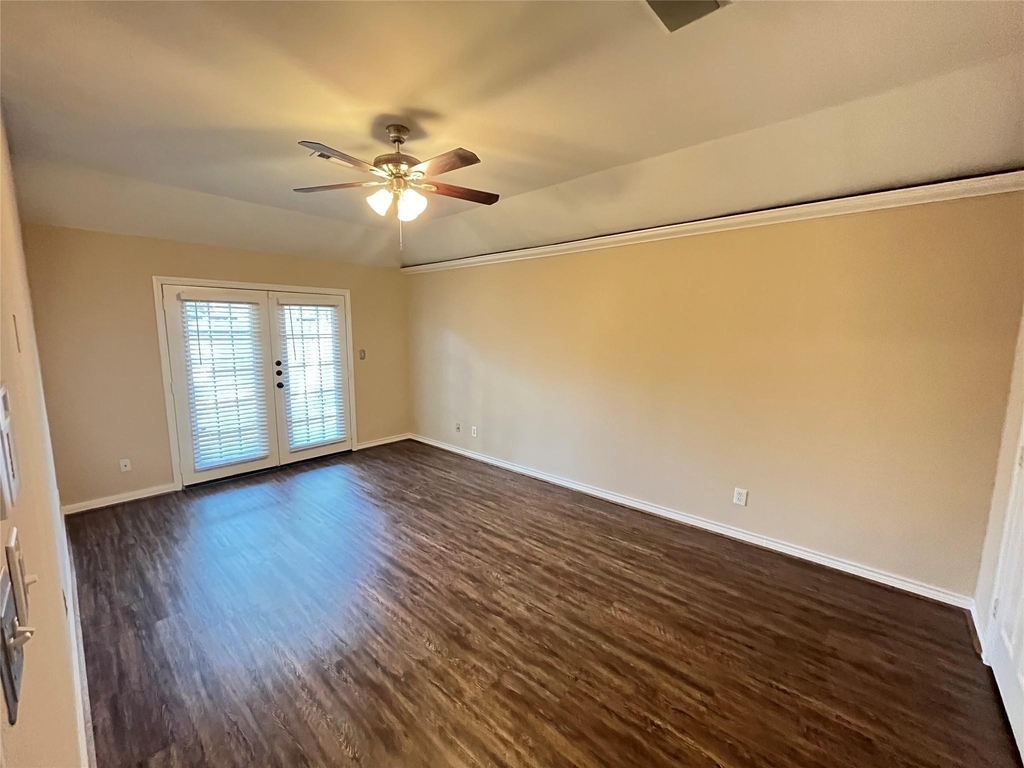 18203 Beaverdell Drive - Photo 11