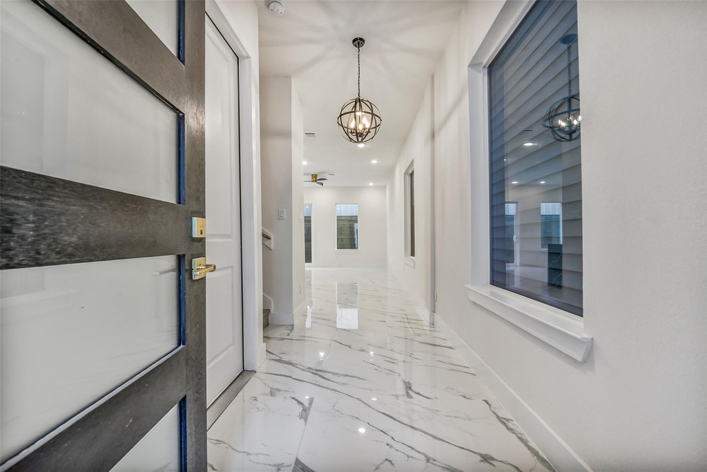 5906 Saint Augustine Street - Photo 3