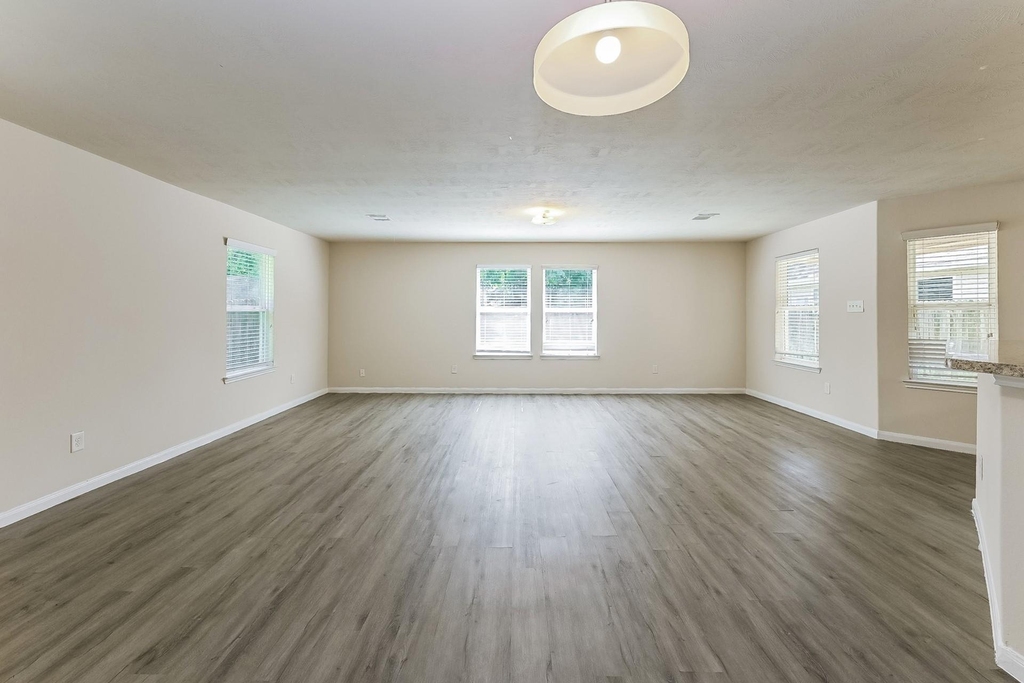 702 North Ella Creek Drive - Photo 4