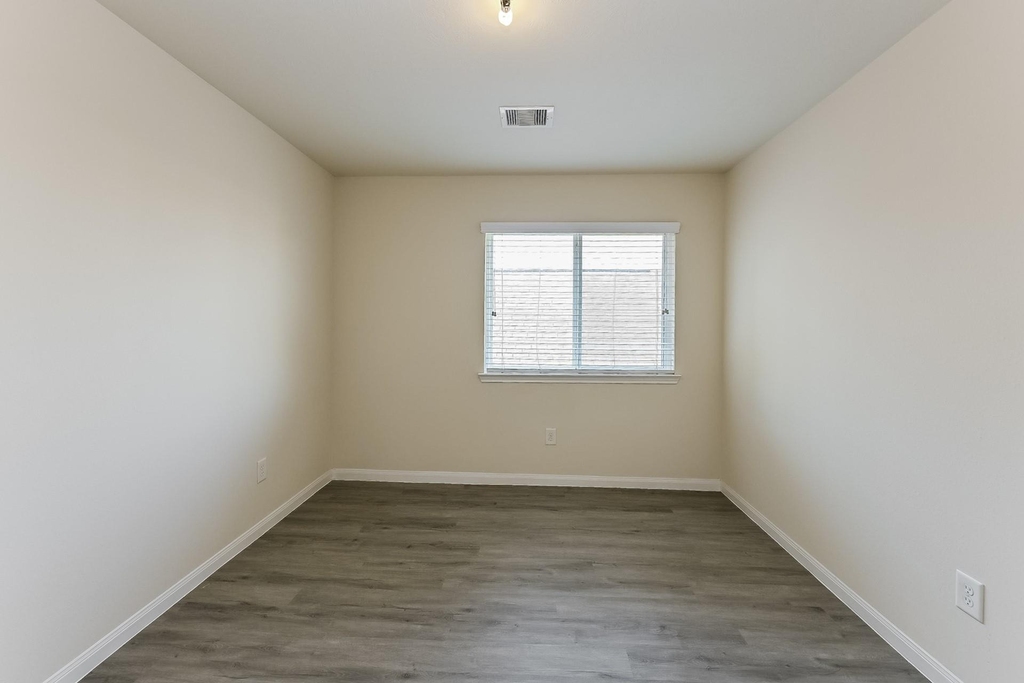 702 North Ella Creek Drive - Photo 6