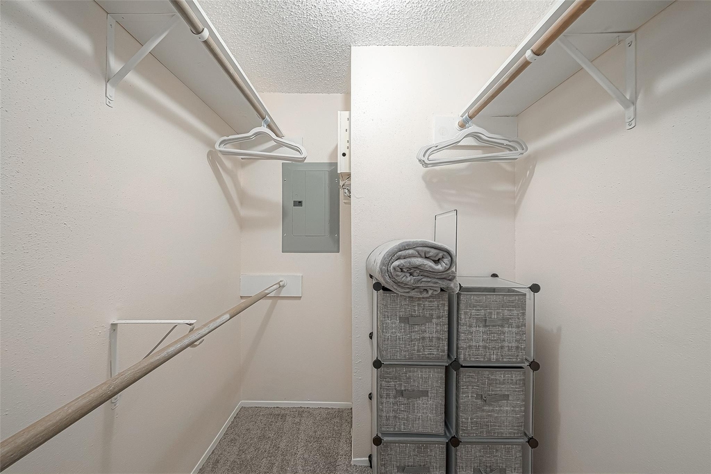 7900 N Stadium Drive - Photo 11