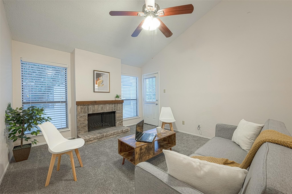 7900 N Stadium Drive - Photo 2