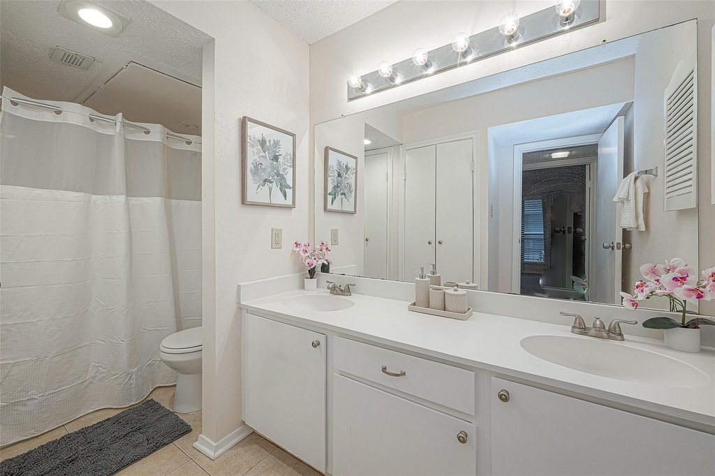 7900 N Stadium Drive - Photo 10