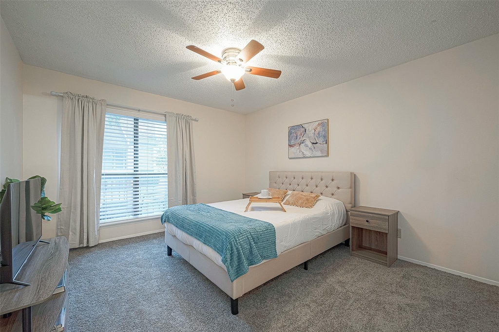 7900 N Stadium Drive - Photo 9