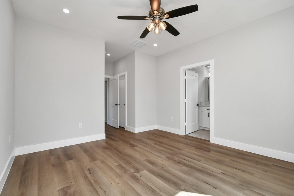 4706 Gunter Street - Photo 16
