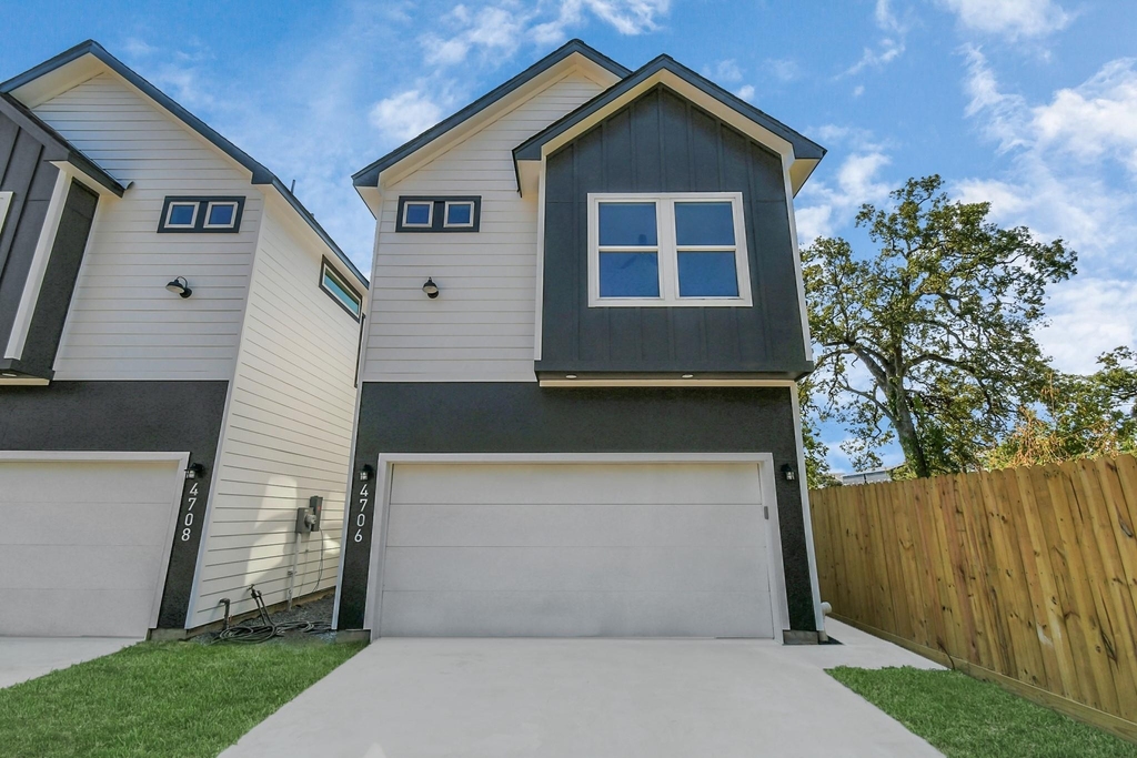 4706 Gunter Street - Photo 0