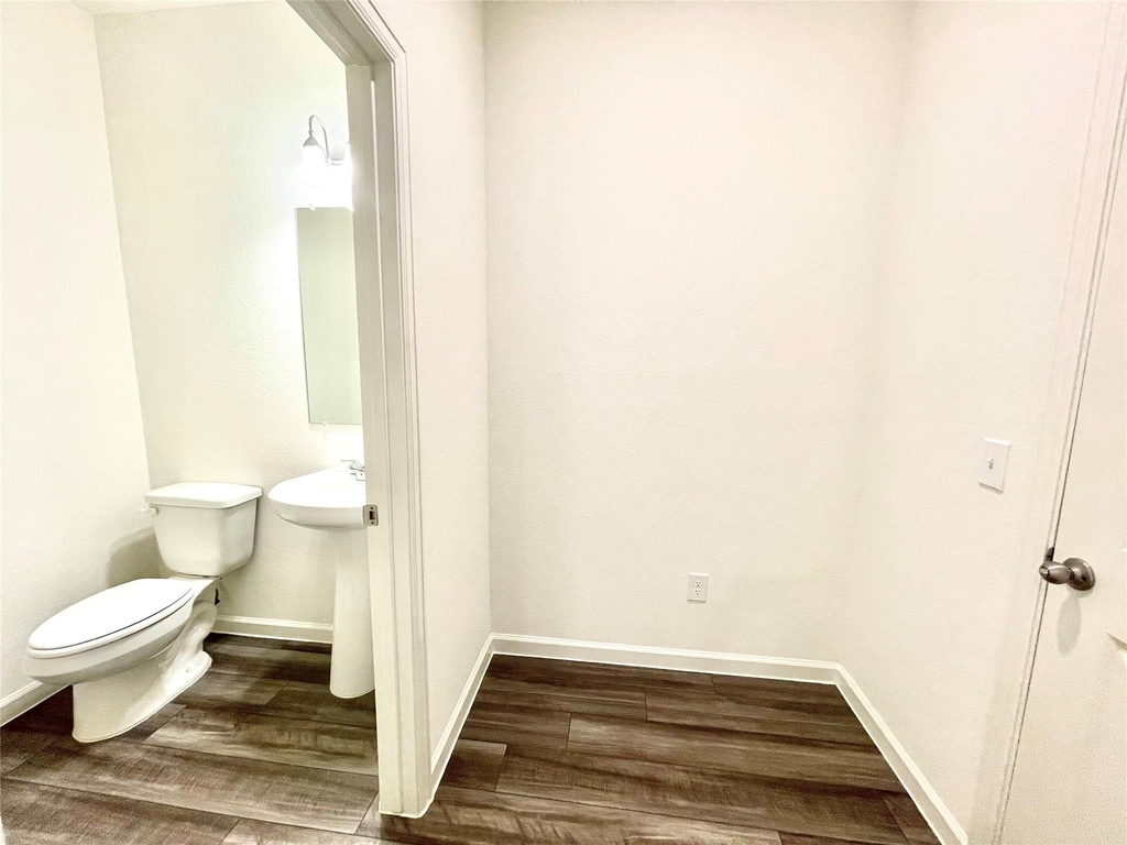 5915 Grantgrala Drive - Photo 18