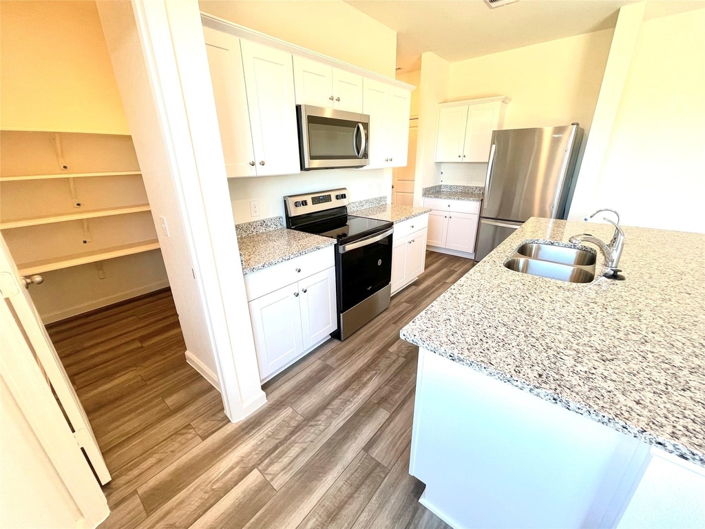 5915 Grantgrala Drive - Photo 16