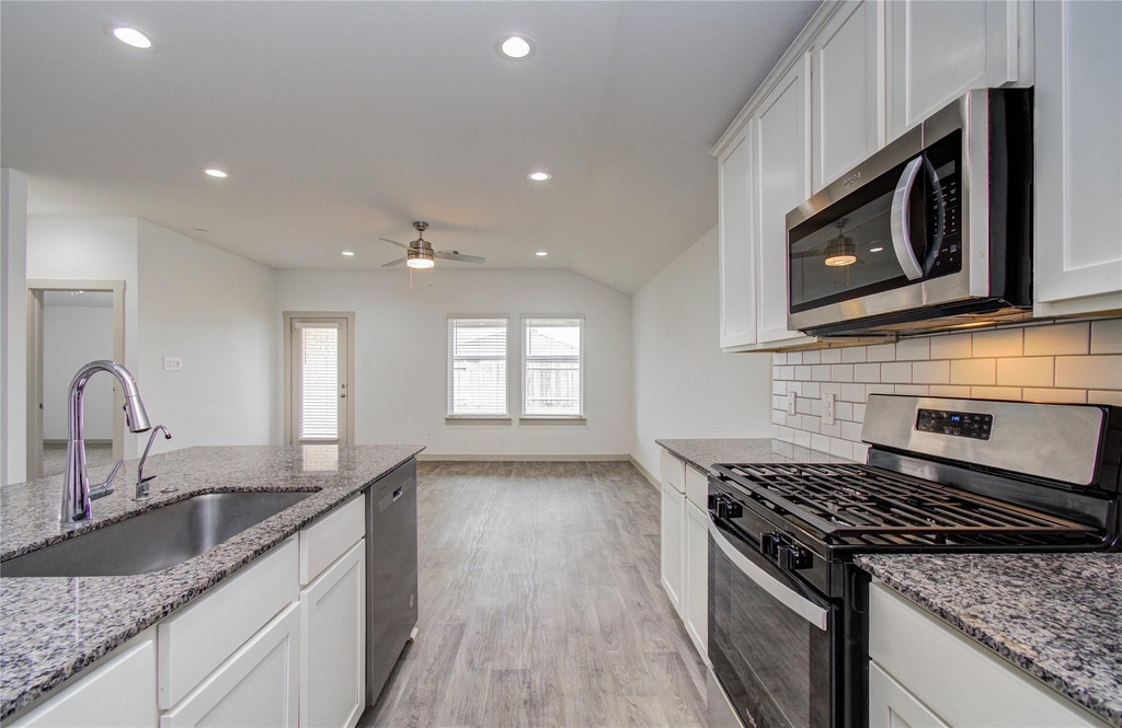 10602 Great Basin Drive - Photo 14