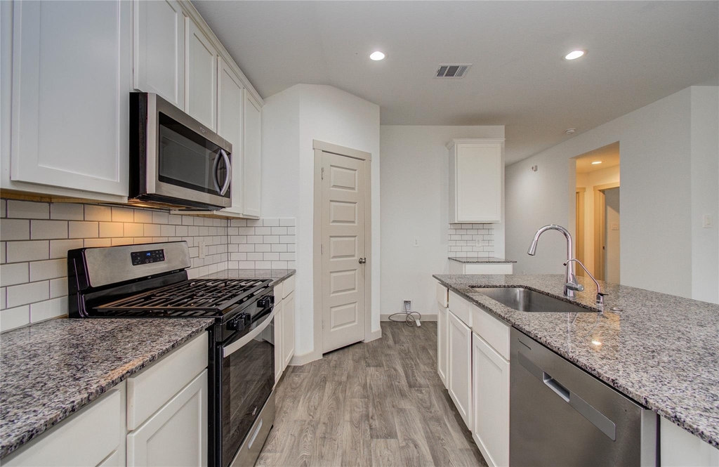 10602 Great Basin Drive - Photo 16