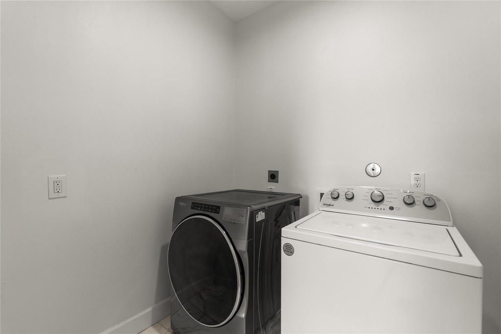 8121 Grandview Street - Photo 18