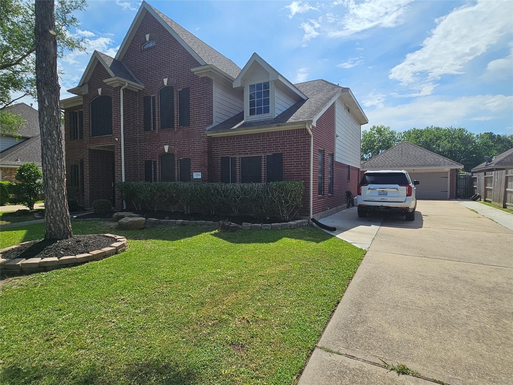 3709 Pinehurst Drive - Photo 1