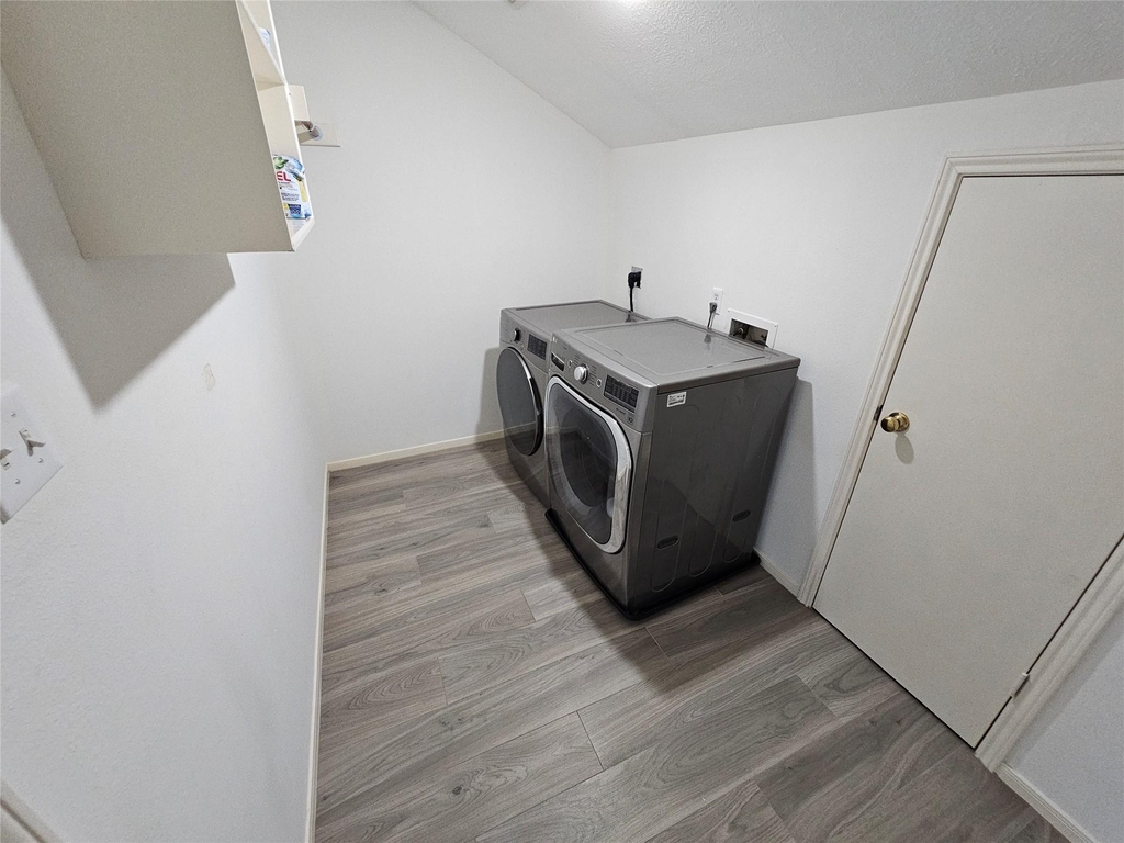3709 Pinehurst Drive - Photo 35
