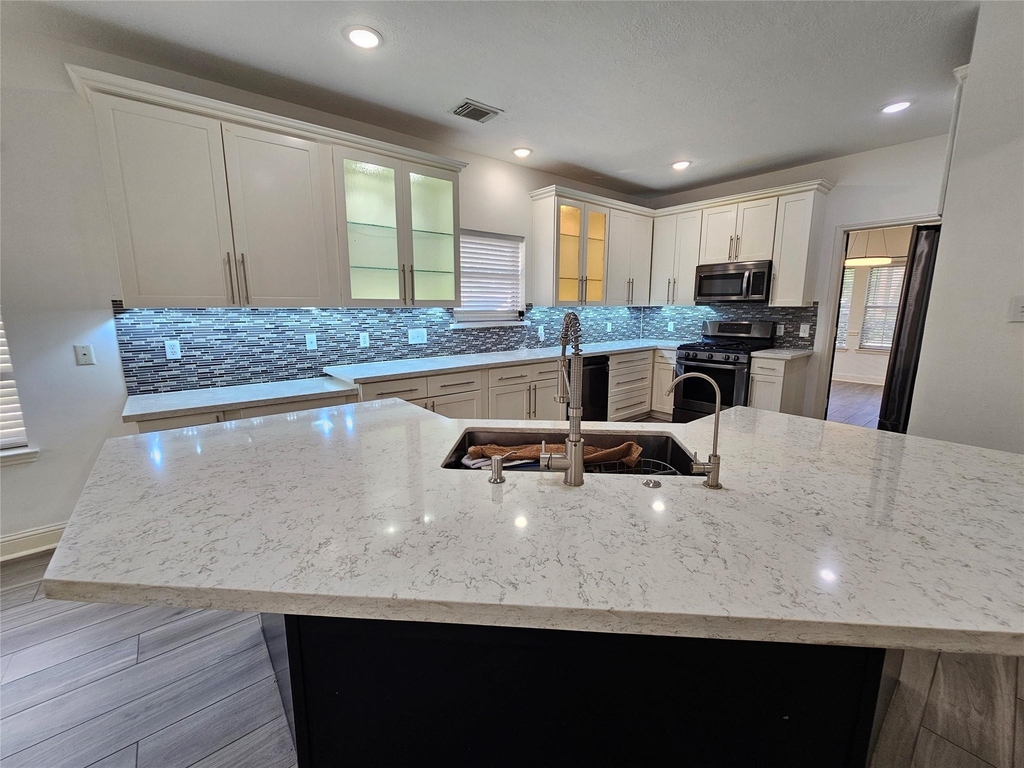 3709 Pinehurst Drive - Photo 9