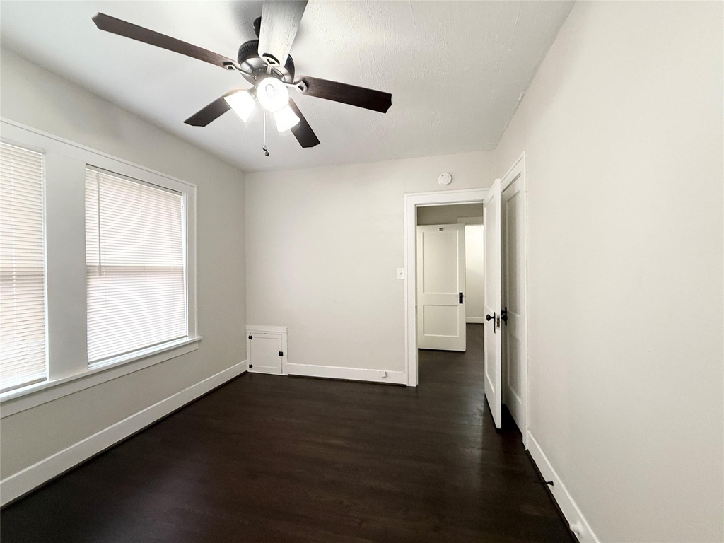 1136 Berthea Street - Photo 7