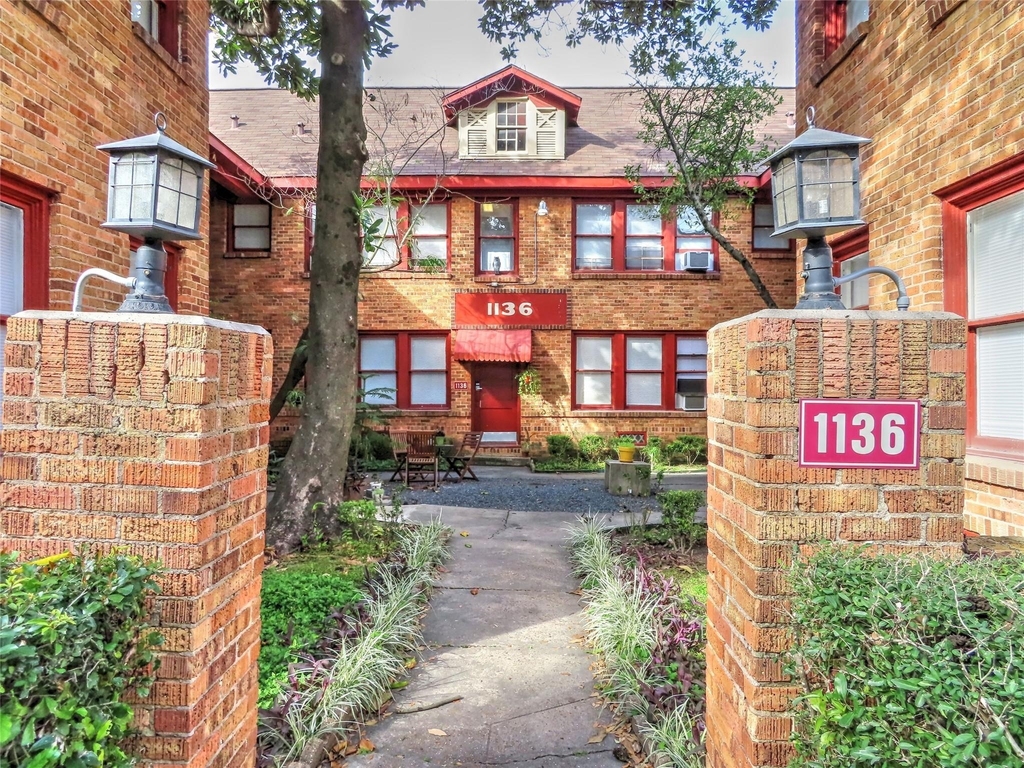 1136 Berthea Street - Photo 0