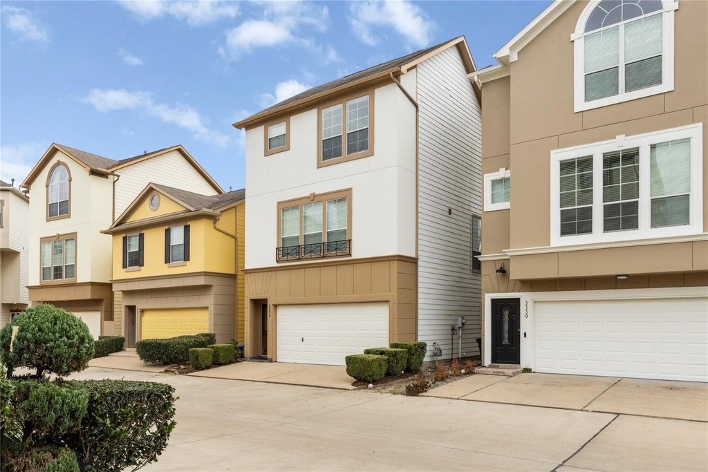 3334 Clearview Villa Way - Photo 2