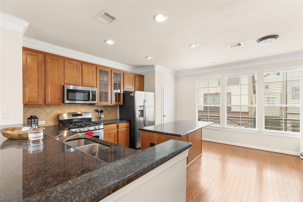 3334 Clearview Villa Way - Photo 8