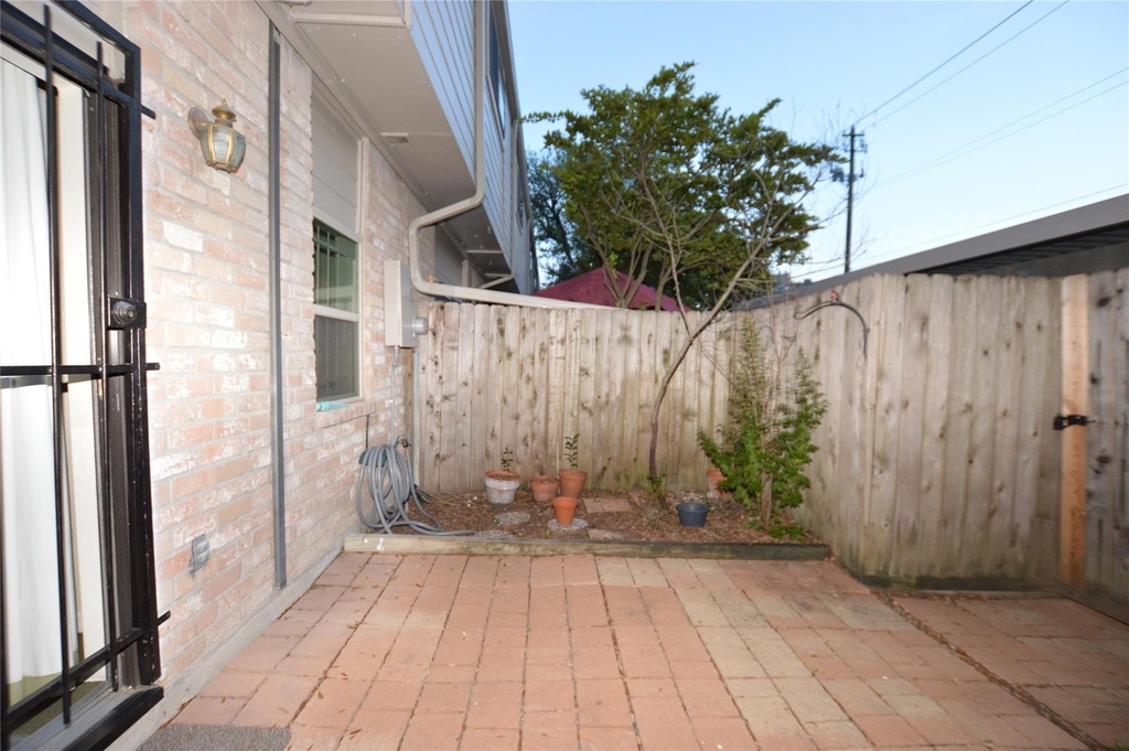 3729 Wakeforest Street - Photo 24