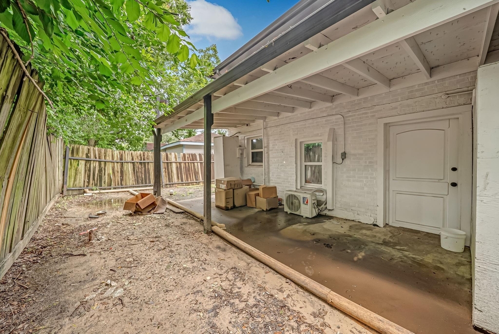 217 Johnson Street - Photo 17