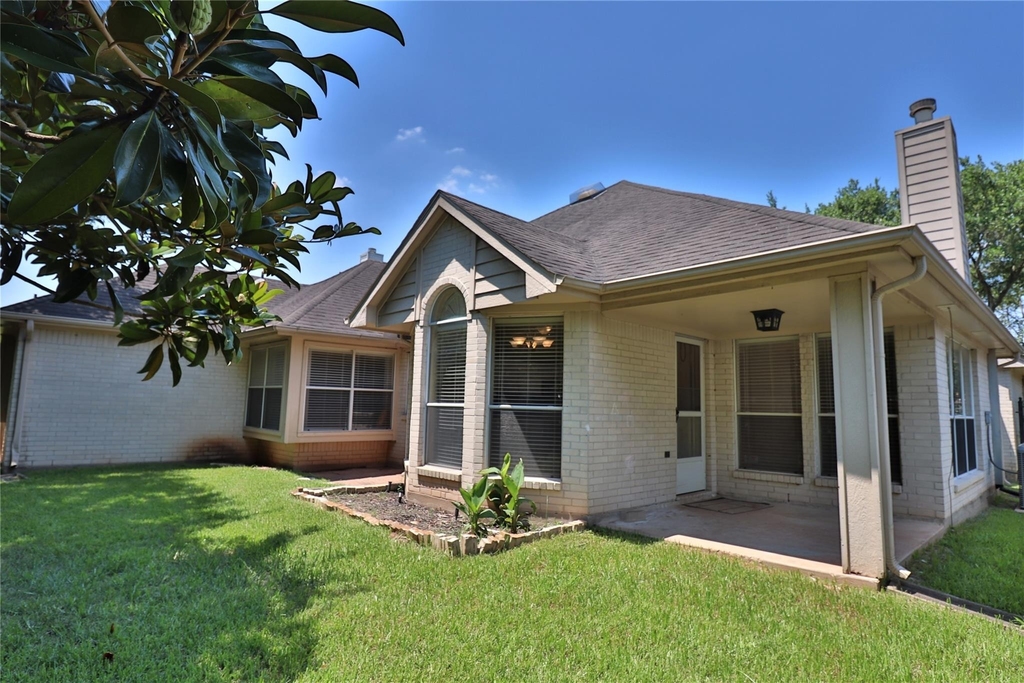 4530 Springfield Lakes Street - Photo 28