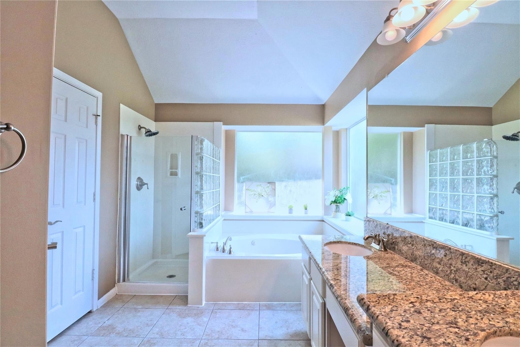 4530 Springfield Lakes Street - Photo 14