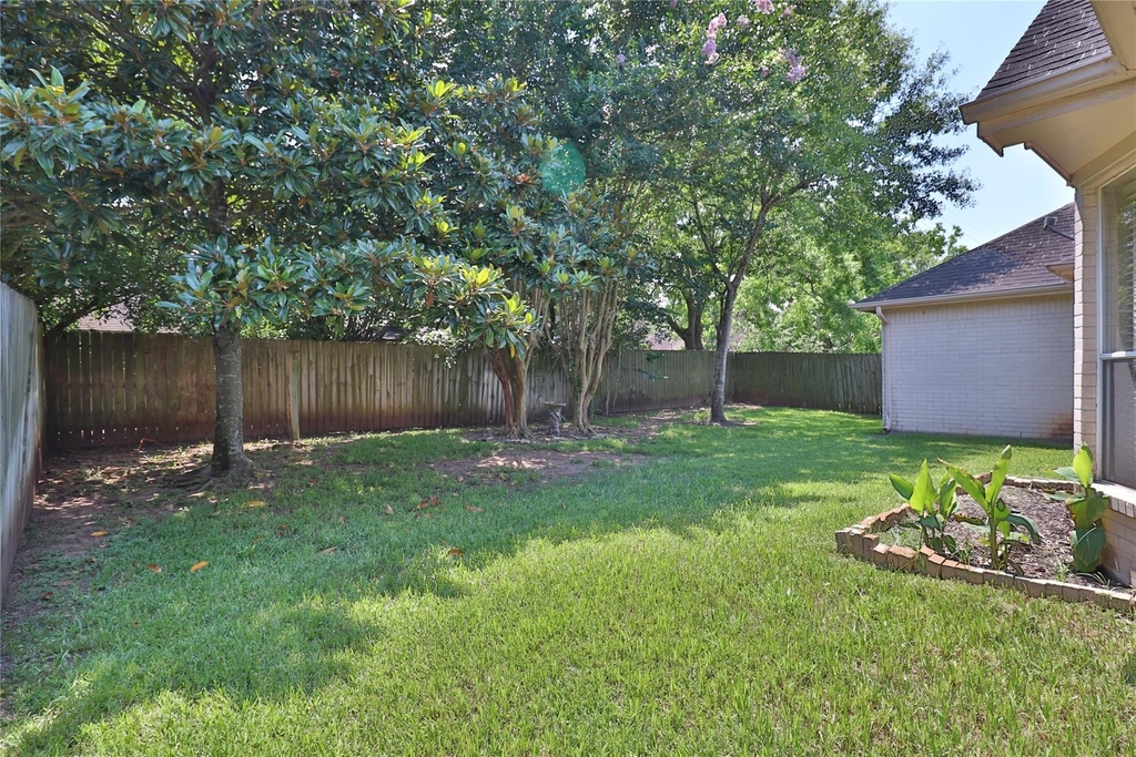 4530 Springfield Lakes Street - Photo 29