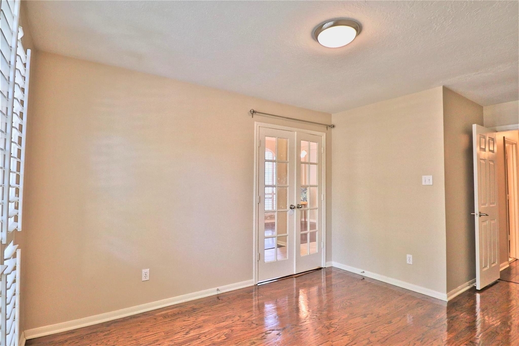 4530 Springfield Lakes Street - Photo 26