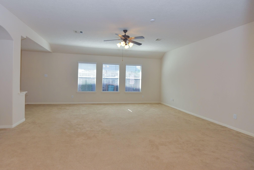 13607 Manor Crest Lane - Photo 8