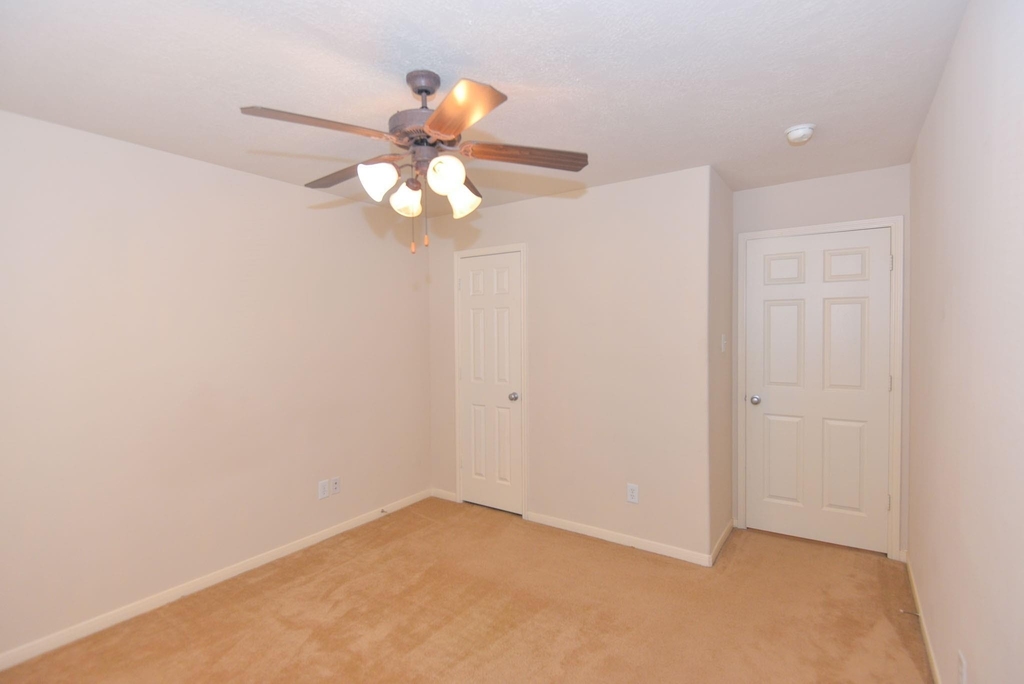 13607 Manor Crest Lane - Photo 20