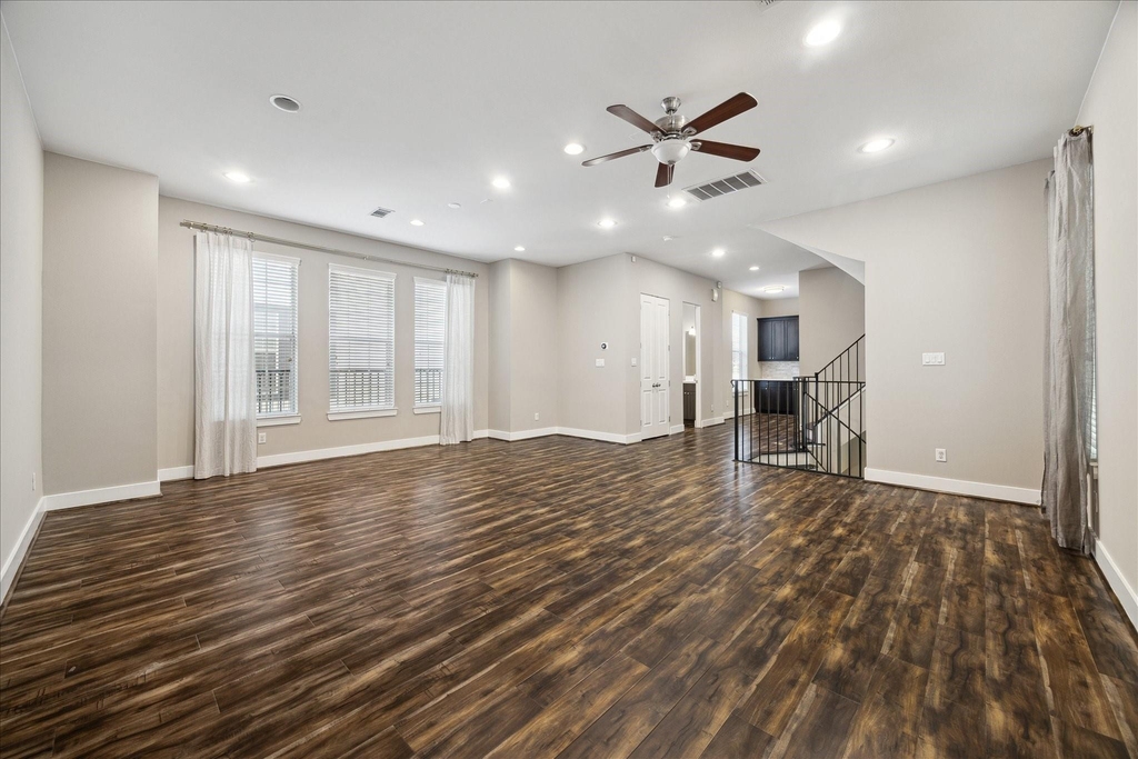 1218 W 23rd Street - Photo 6