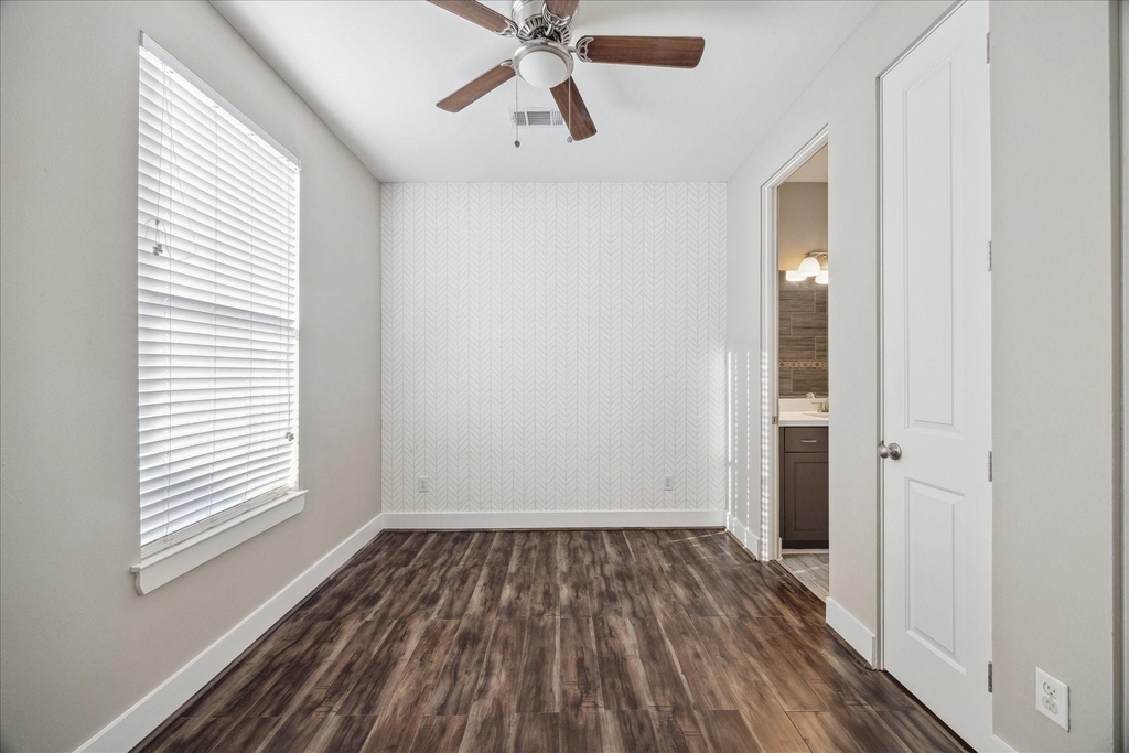 1218 W 23rd Street - Photo 12