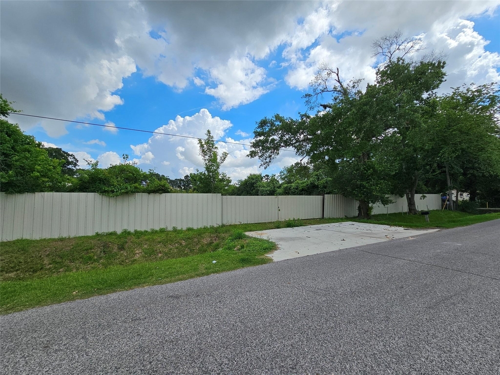 6007 Van Zandt Street - Photo 1