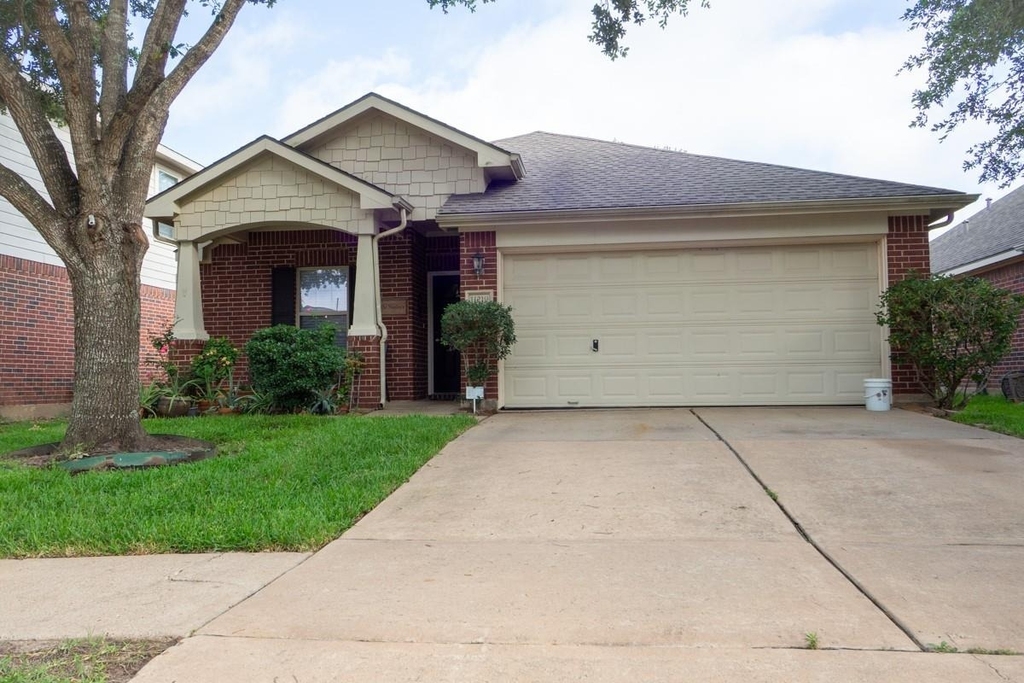 11219 Overland Trail Drive - Photo 0