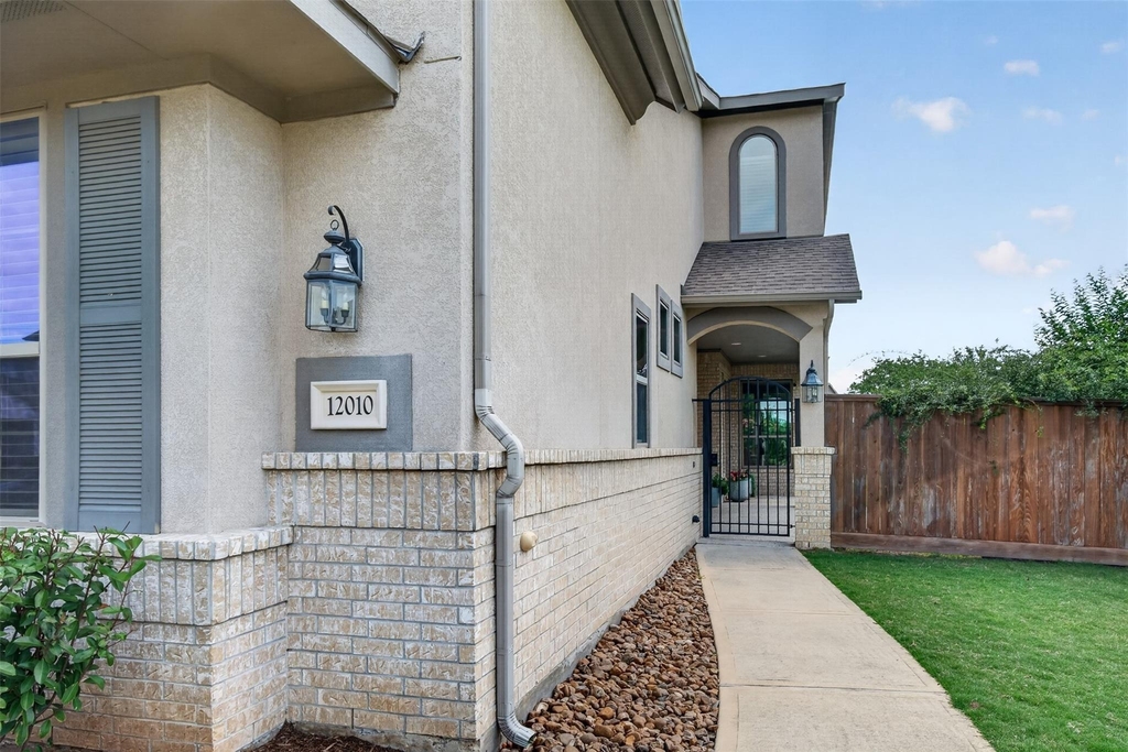 12010 Papaveri Street - Photo 7