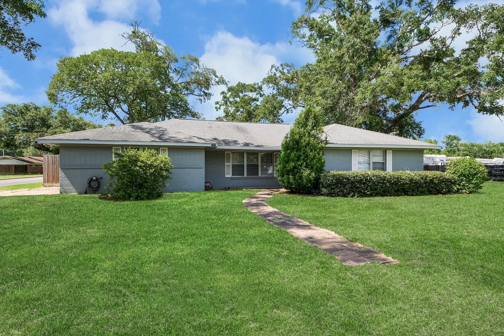 2601 Holly Street - Photo 0