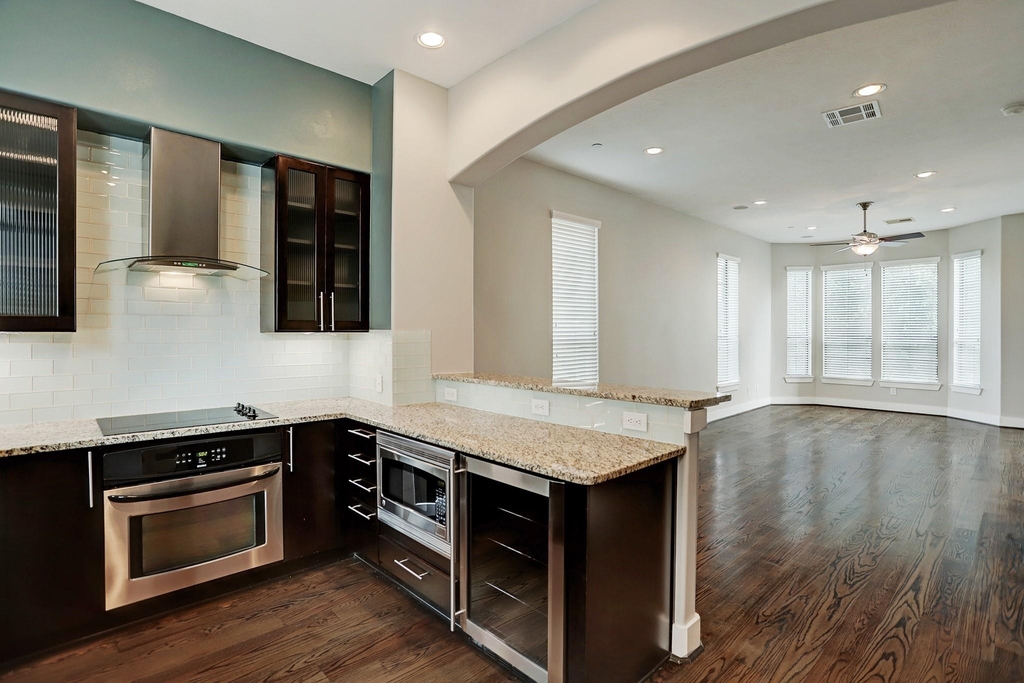 2110 Shearn Street - Photo 3