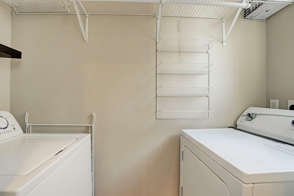 2110 Shearn Street - Photo 11
