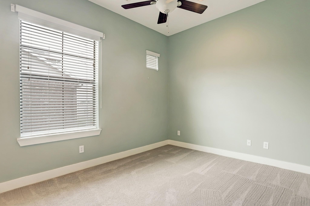 2110 Shearn Street - Photo 15