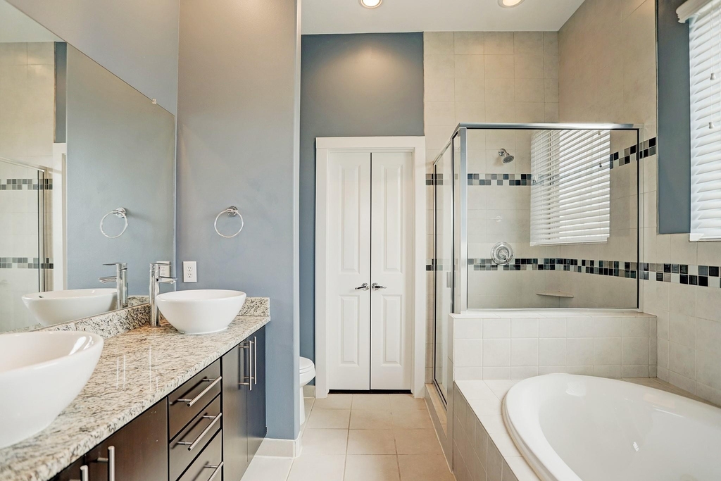2110 Shearn Street - Photo 14