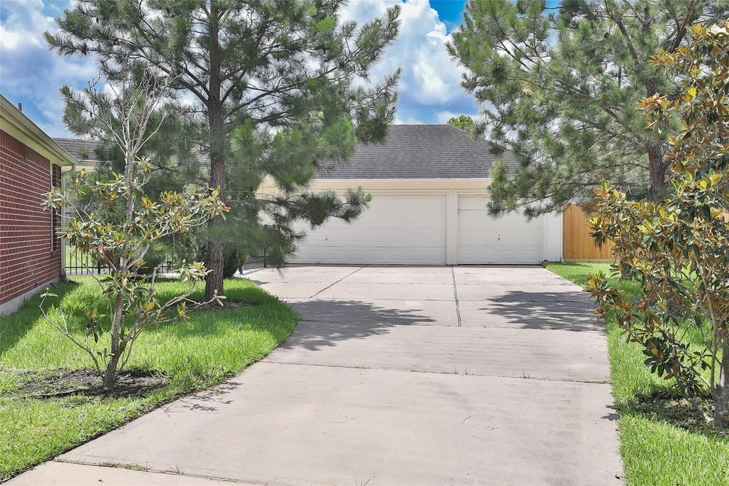 26738 Abbey Springs Lane - Photo 2