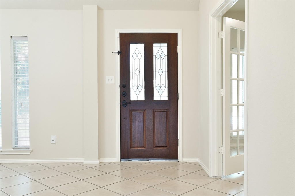 26738 Abbey Springs Lane - Photo 3