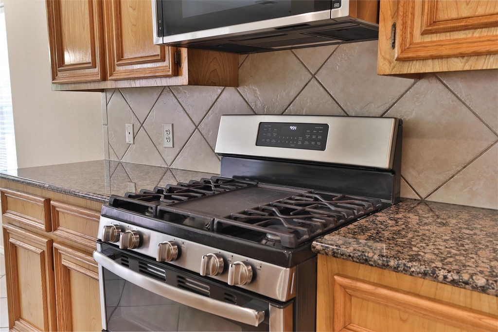 26738 Abbey Springs Lane - Photo 9