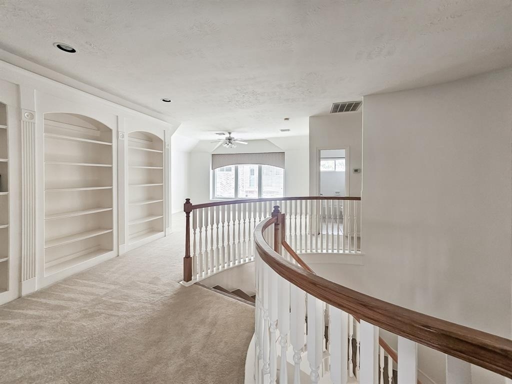 6010 Serrano Terrace Lane - Photo 21