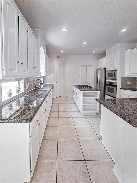 6010 Serrano Terrace Lane - Photo 18