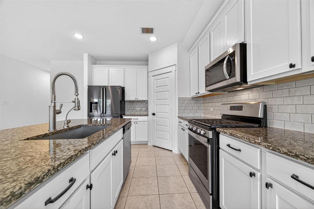 16307 Rockdale Landing Drive - Photo 6