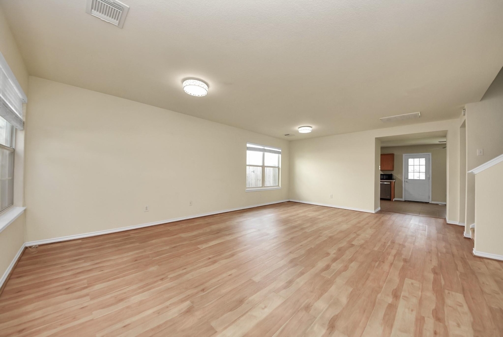 17006 Kemble Creek Drive - Photo 2