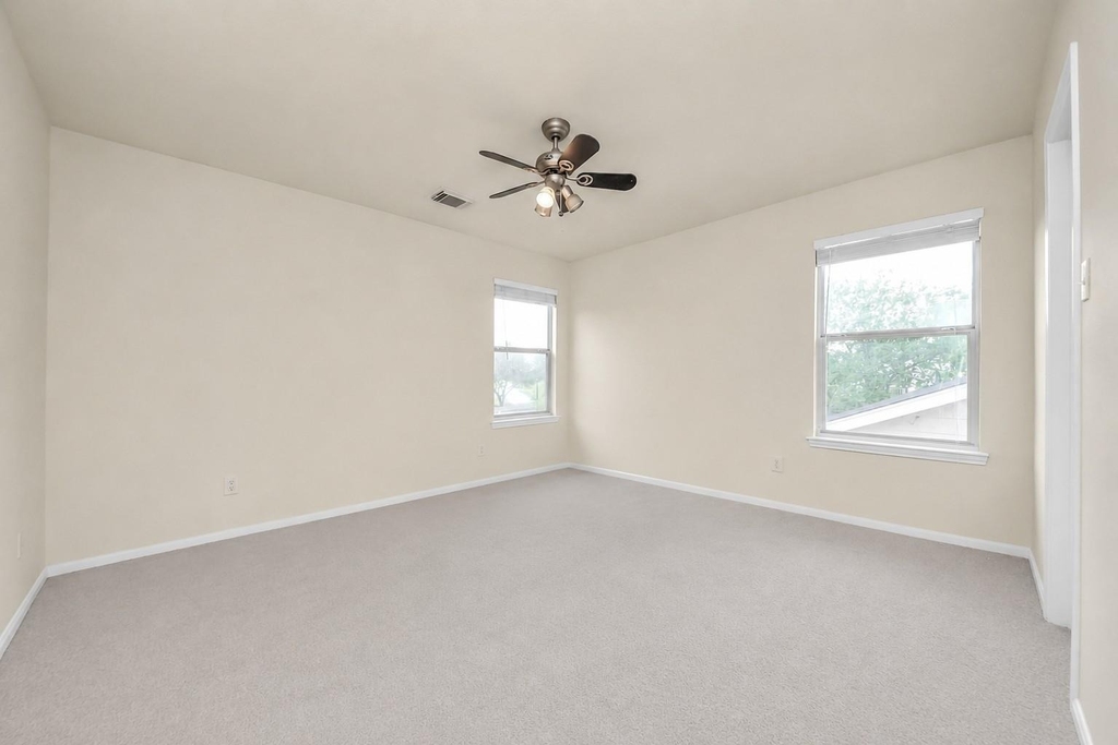 17006 Kemble Creek Drive - Photo 11