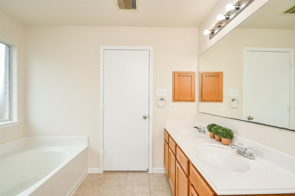 19319 Jordans Landing Lane - Photo 8