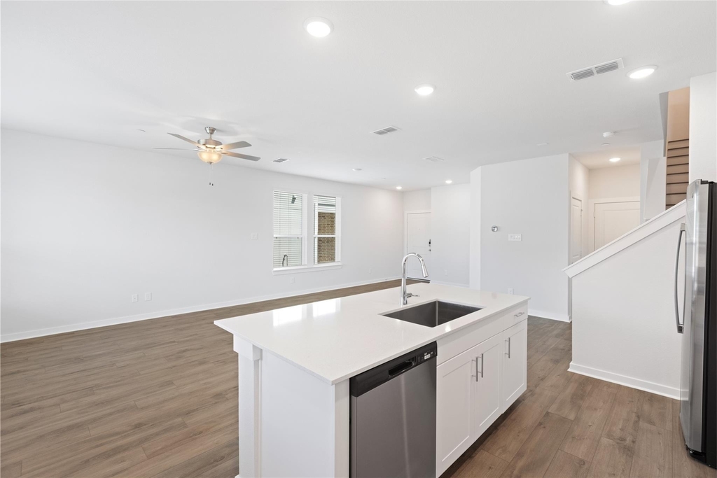 8132 Brocken Street - Photo 6